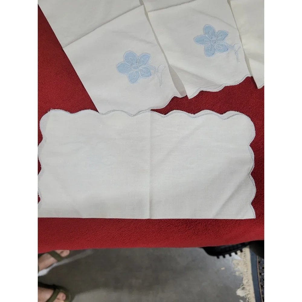 Linen Cloth Napkins Rectangle Dining Entertaining Vintage White Blue Floral